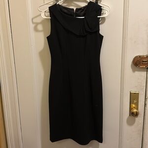 Elie Tahari Elegant wool Black dress